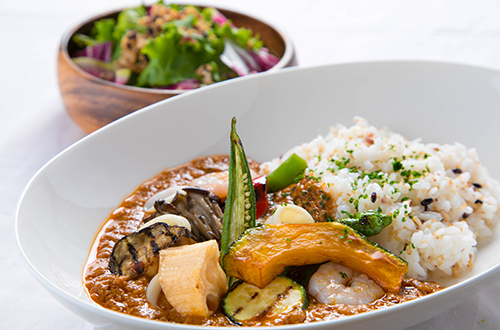 ゴロゴロ野菜のスパイシーカレー